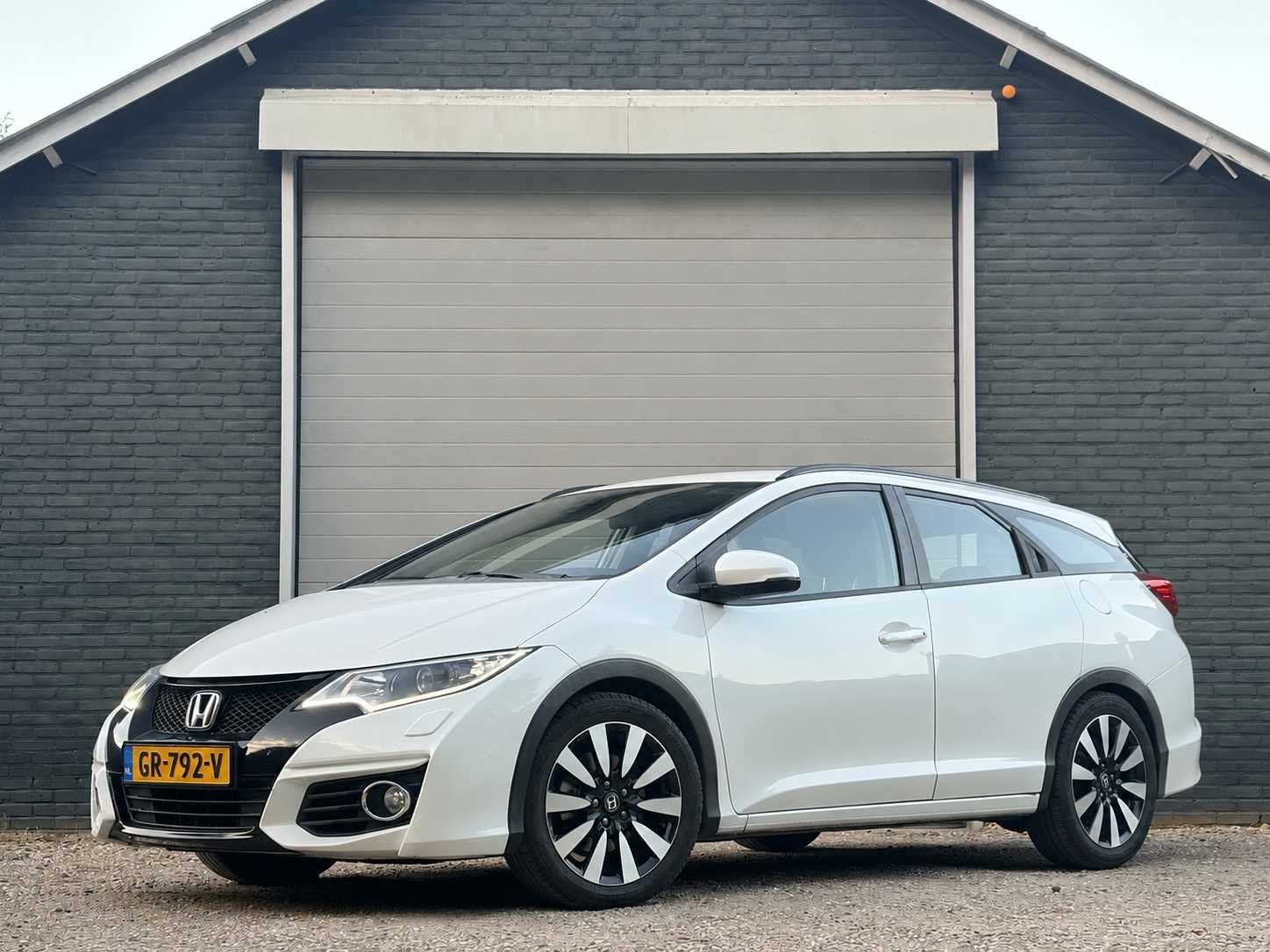 2015 Honda Civic Tourer uniek! Euro6 1.6D Elegance Personena, Auto's, Voorwielaandrijving, Gebruikt, Euro 6, 4 cilinders