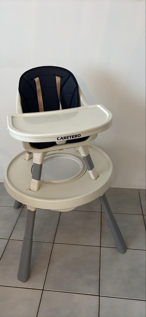 Caretero kinderstoel, Ophalen, Zo goed als nieuw, Overige typen, Afneembaar eetblad