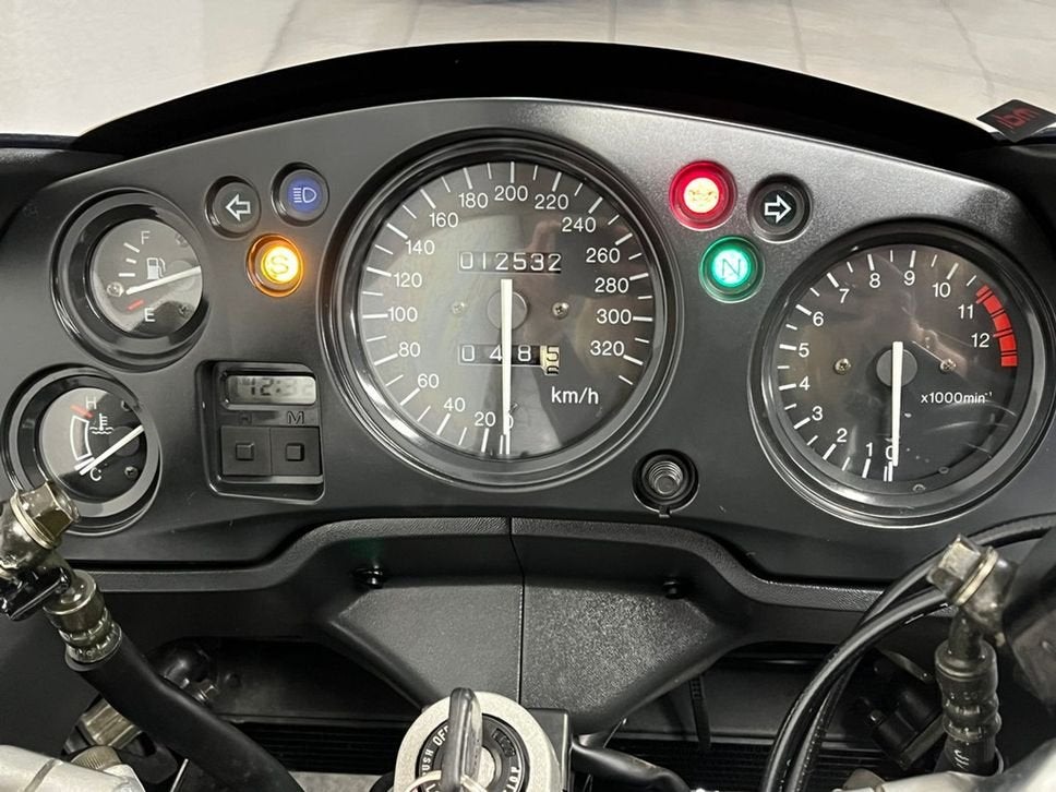 ⭐️⭐Honda CBR 1100 XX SUPER BLACKBIRD⭐️⭐, Motoren, Honda, 4 cilinders, Motorrijbewijs A, Bedrijf