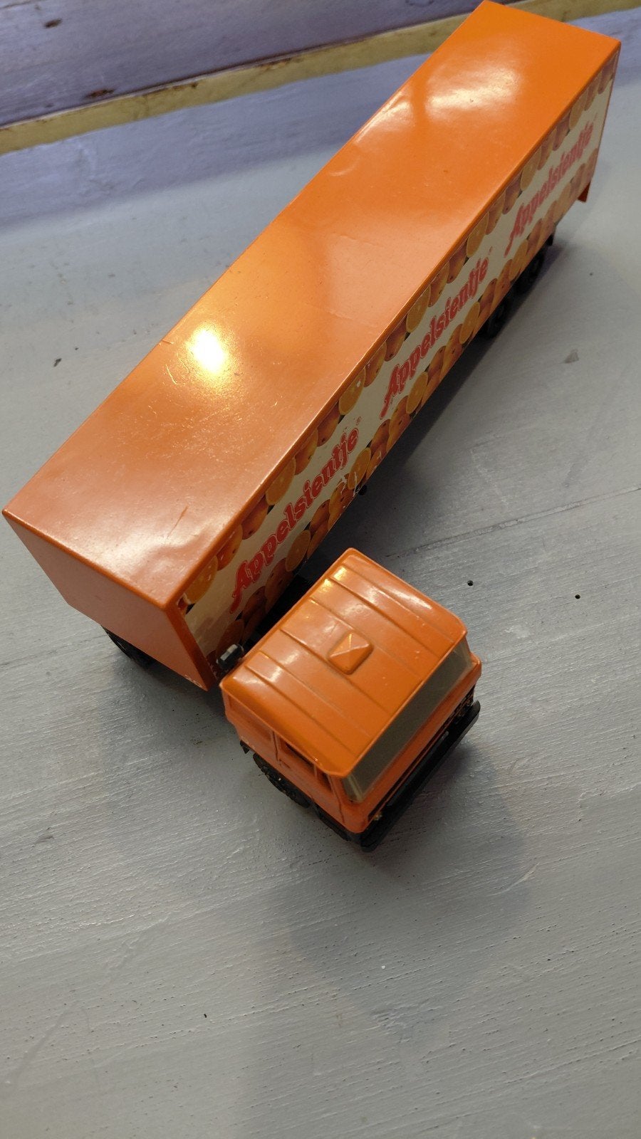 Lioncar Vintage DAF met Oplegger - Appelsientje, Vintage, Gebruikt, Ophalen of Verzenden, Oranje