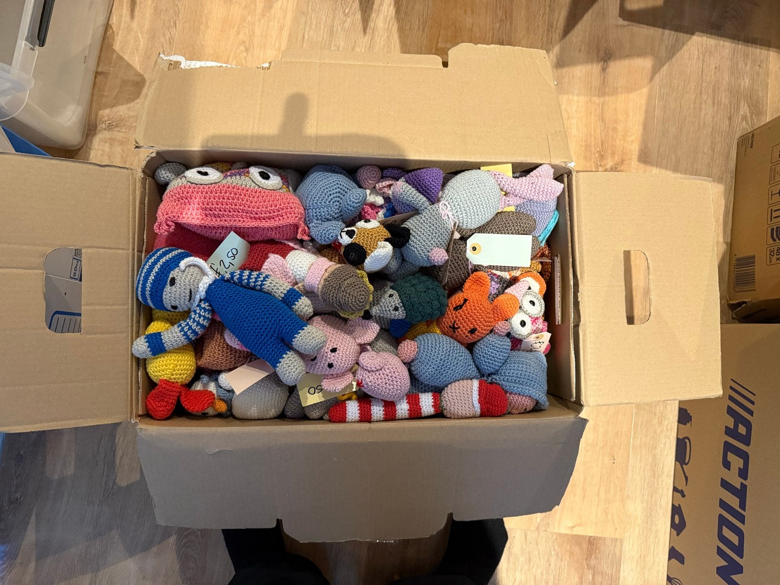 Verhuisdoos  handgemaakte knuffels, Ophalen of Verzenden, Nieuw, Handgemaakt