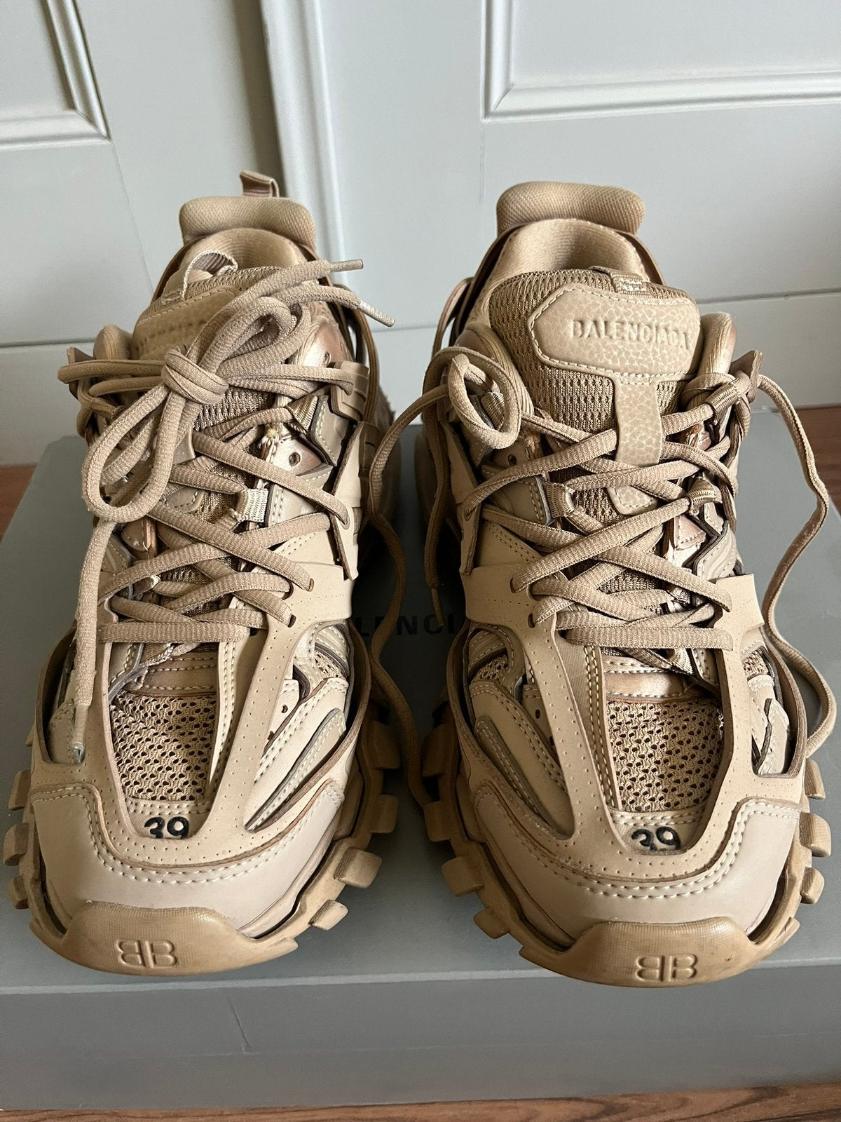 Balenciaga track 39, Verzenden, Zo goed als nieuw, Beige, Sneakers of Gympen