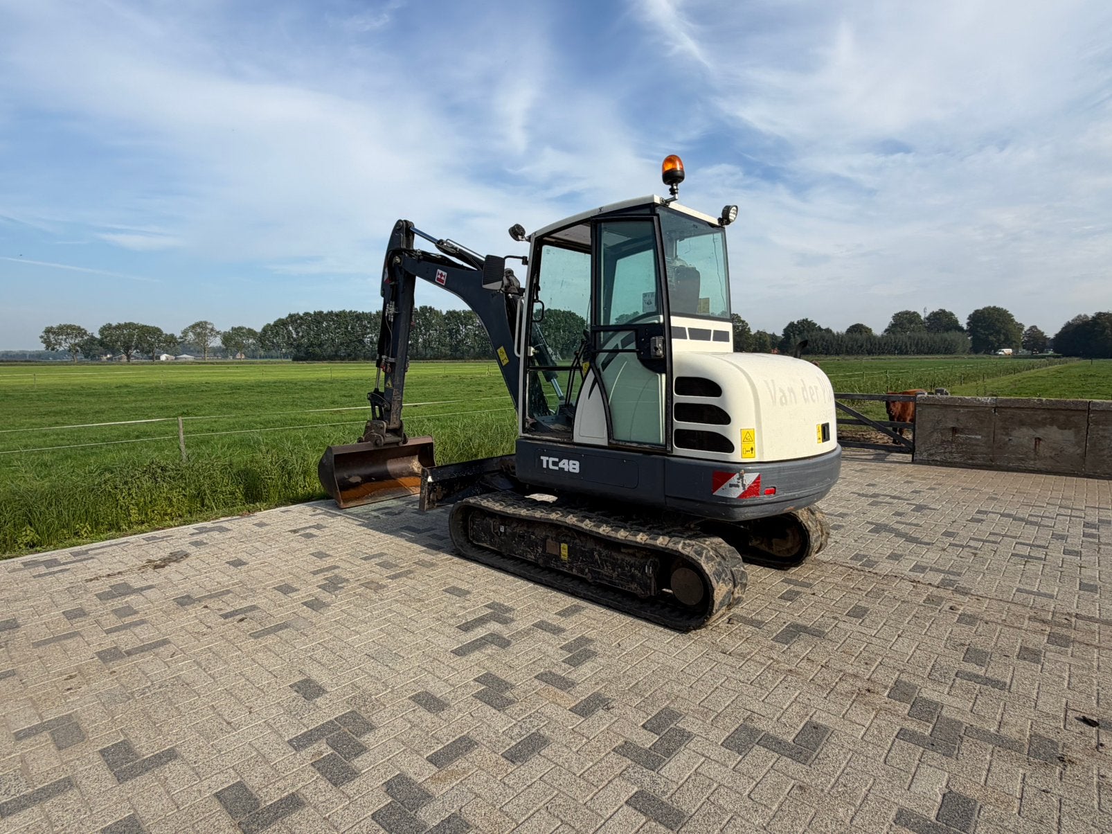 Terex TC48 midigraver met 4 bakken, Ophalen, Graafmachine