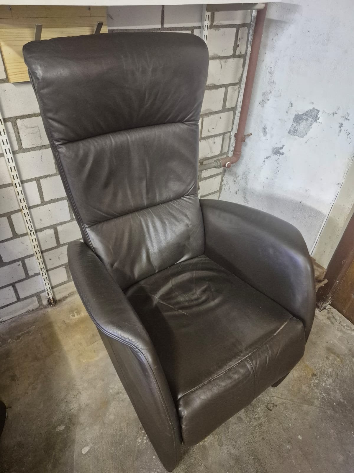 Comfortabele bruine leren fauteuil, Ophalen, Gebruikt, Leer, 75 tot 100 cm