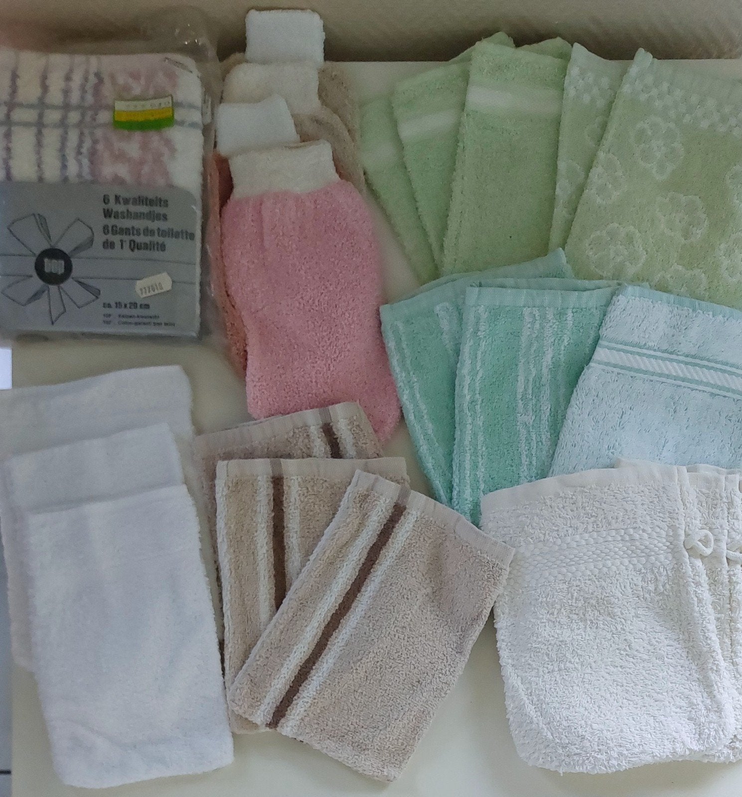 Washandjes
nooit gebruikt

In lot, Ophalen of Verzenden, Nieuw