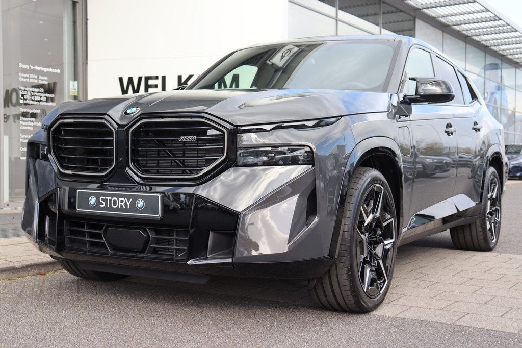 BMW XM PHEV 50e Automaat / Trekhaak / Adaptief M Onderstel P, Automaat, Verwarming stoelen achter, Zwart, 23 km/l