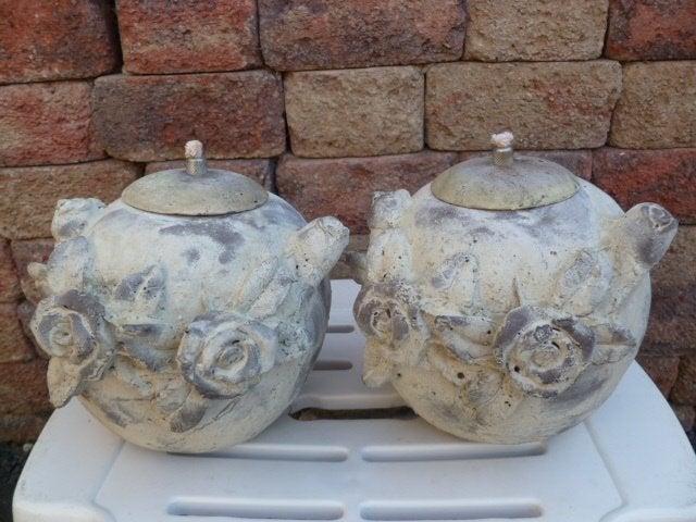 2 Mooie, decoratieve stenen potten voor lampenolie. Z.g.a.n., Ophalen of Verzenden, Zo goed als nieuw