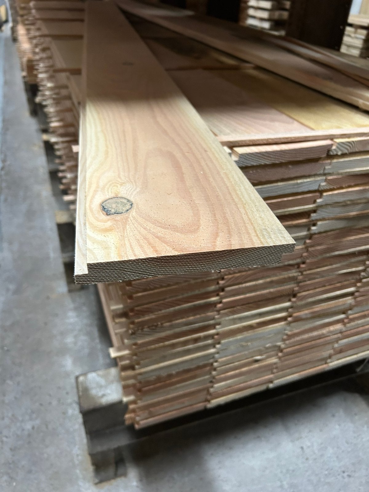 Douglas halfhoutse planken fijnbezaagd 22x180mm werkend, Ophalen, Zo goed als nieuw, 250 cm of meer, Planken