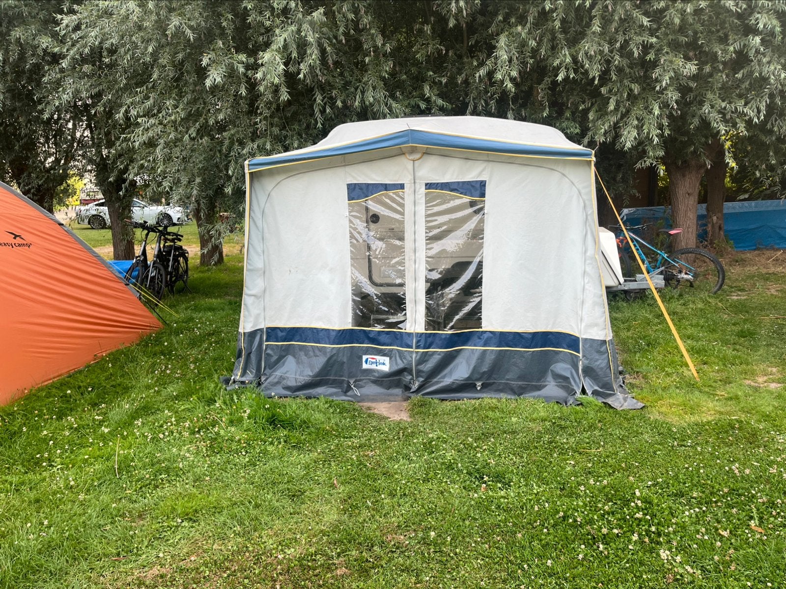 Caravan, Ophalen, Zo goed als nieuw
