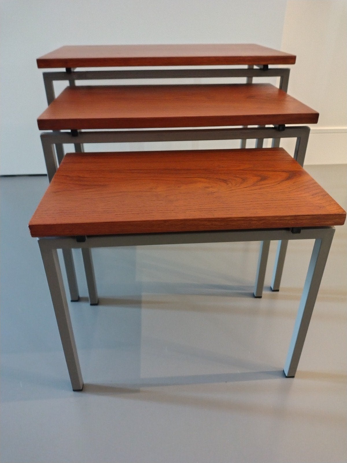 Cees Braakman Pastoe Nesting Tafeltjes Teak, Gebruikt, Mid-century Modern, Dutch Design, 55 tot 75 cm, Rechthoekig