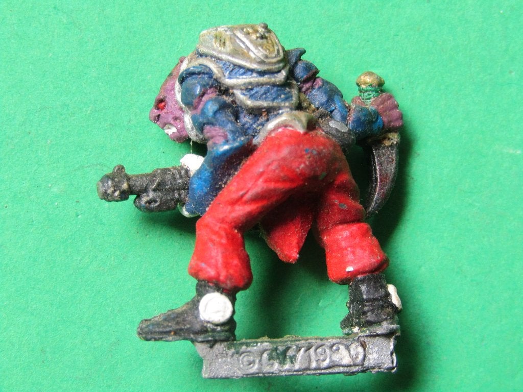Cultist Hybrid - 1986, Hobby en Vrije tijd, Verzenden, Figuurtje(s), Geverfd, Warhammer 40000