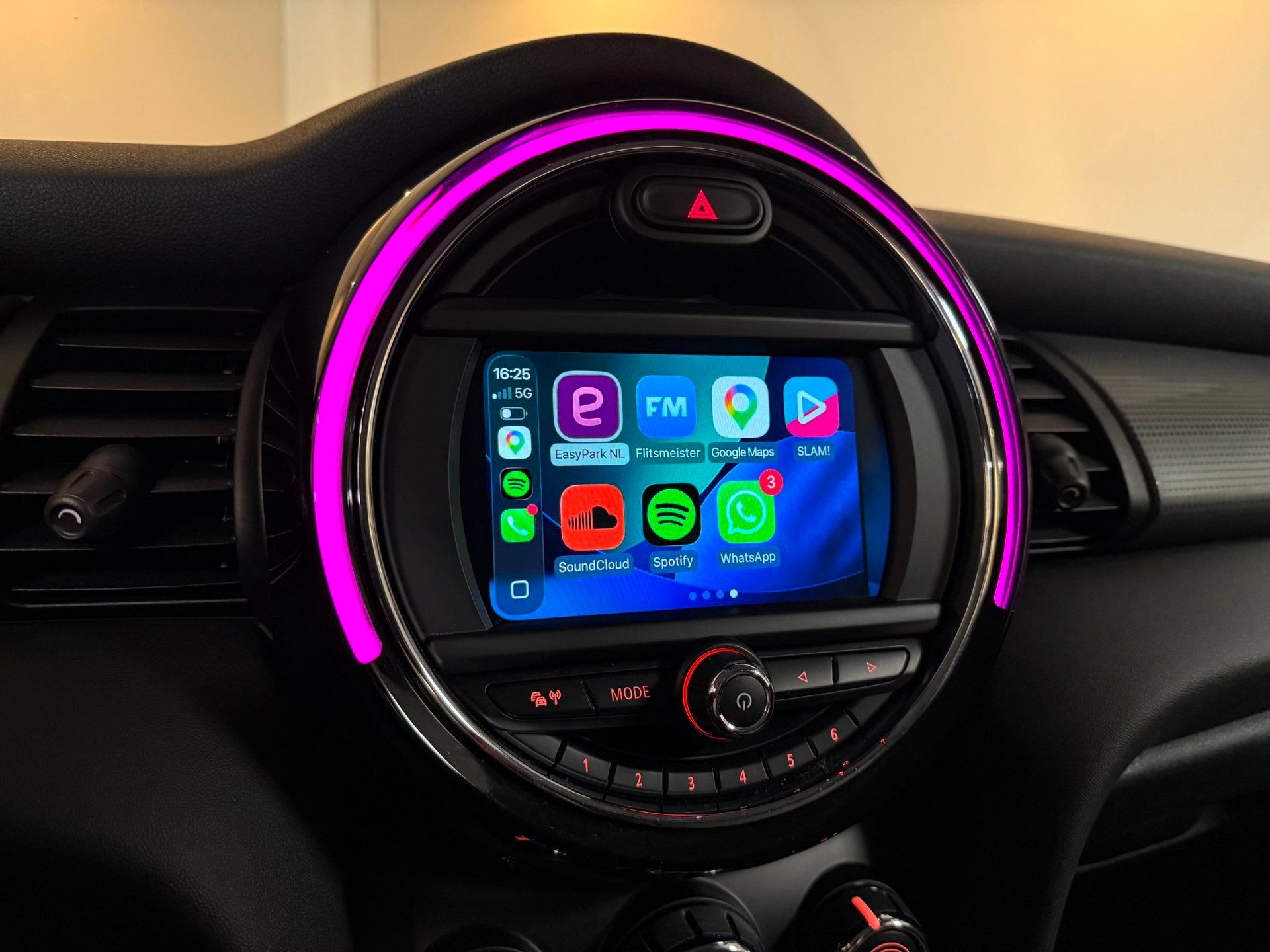 Mini 3-Deurs 1.5 Cooper Salt *Dealer OH* Carplay|Navi|Cruise, Auto's, Voorwielaandrijving, Dealer onderhouden, 136 pk, Gebruikt