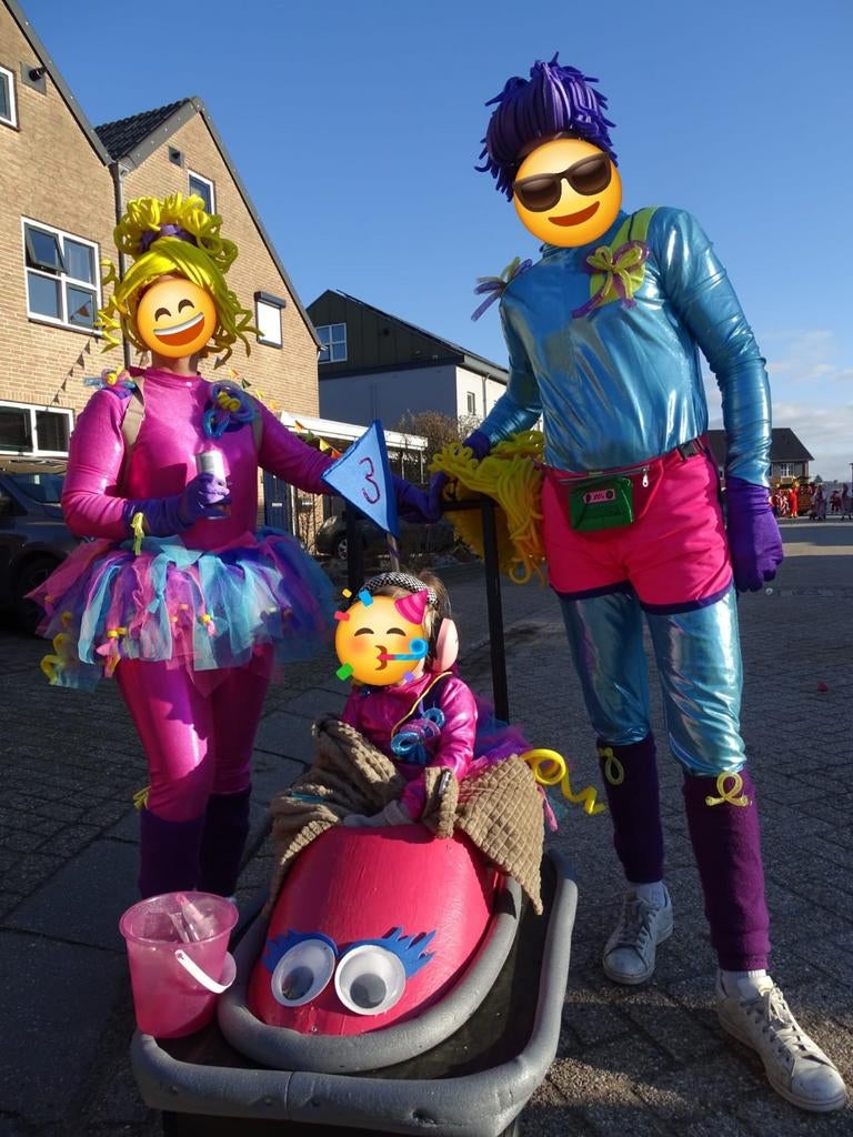 Carnavalskleding pruiken jasjes, Ophalen of Verzenden, Gebruikt, Kostuum, Carnaval