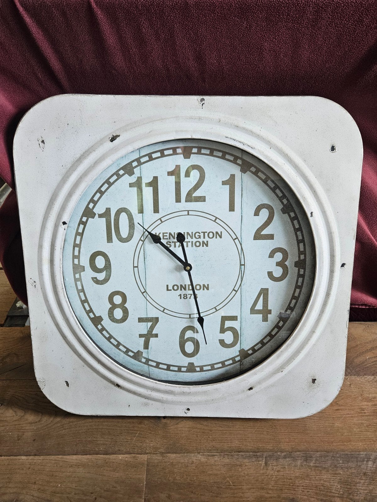 Industriële wandklok, Ophalen, Wandklok
