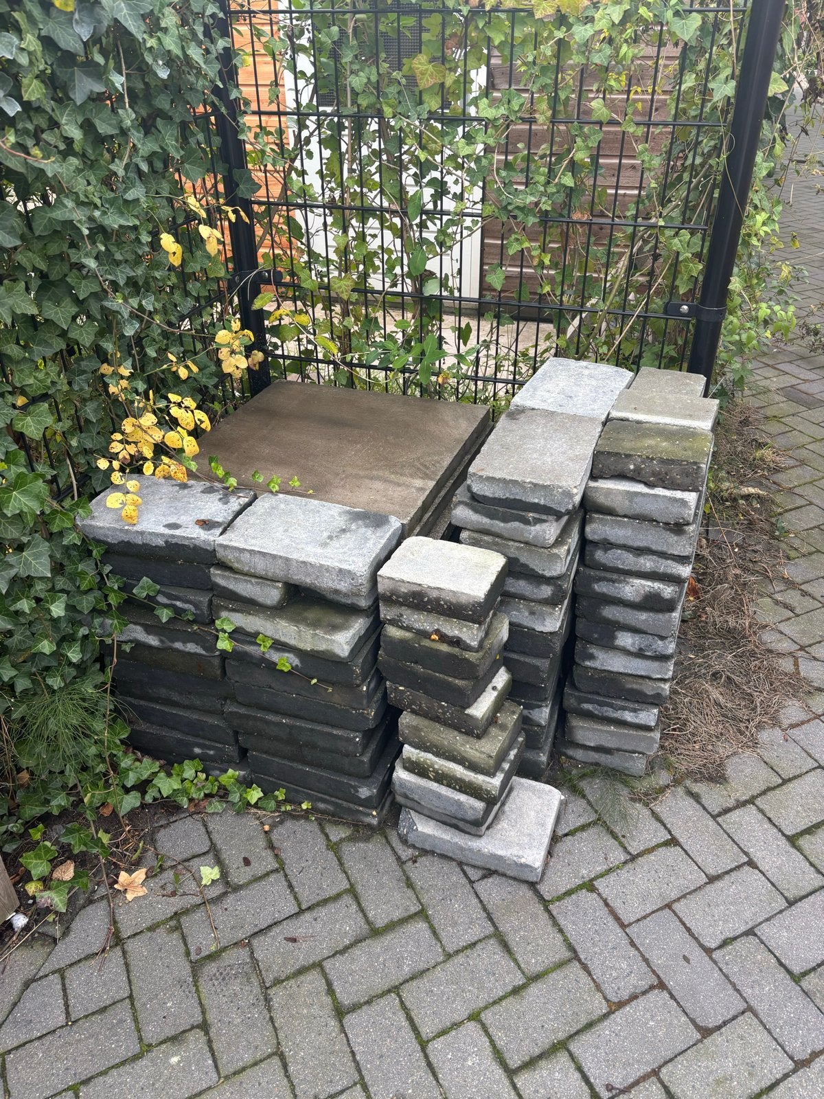 Diverse partij betontegels en klinkers, Ophalen, Gebruikt, 10 m² of meer, Beton