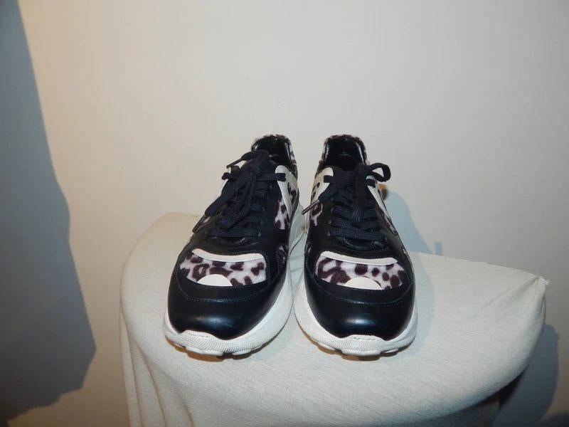 Love Moschino sneakers deels vacht print en merk 40, Overige kleuren, Verzenden, Moschino, Sneakers of Gympen
