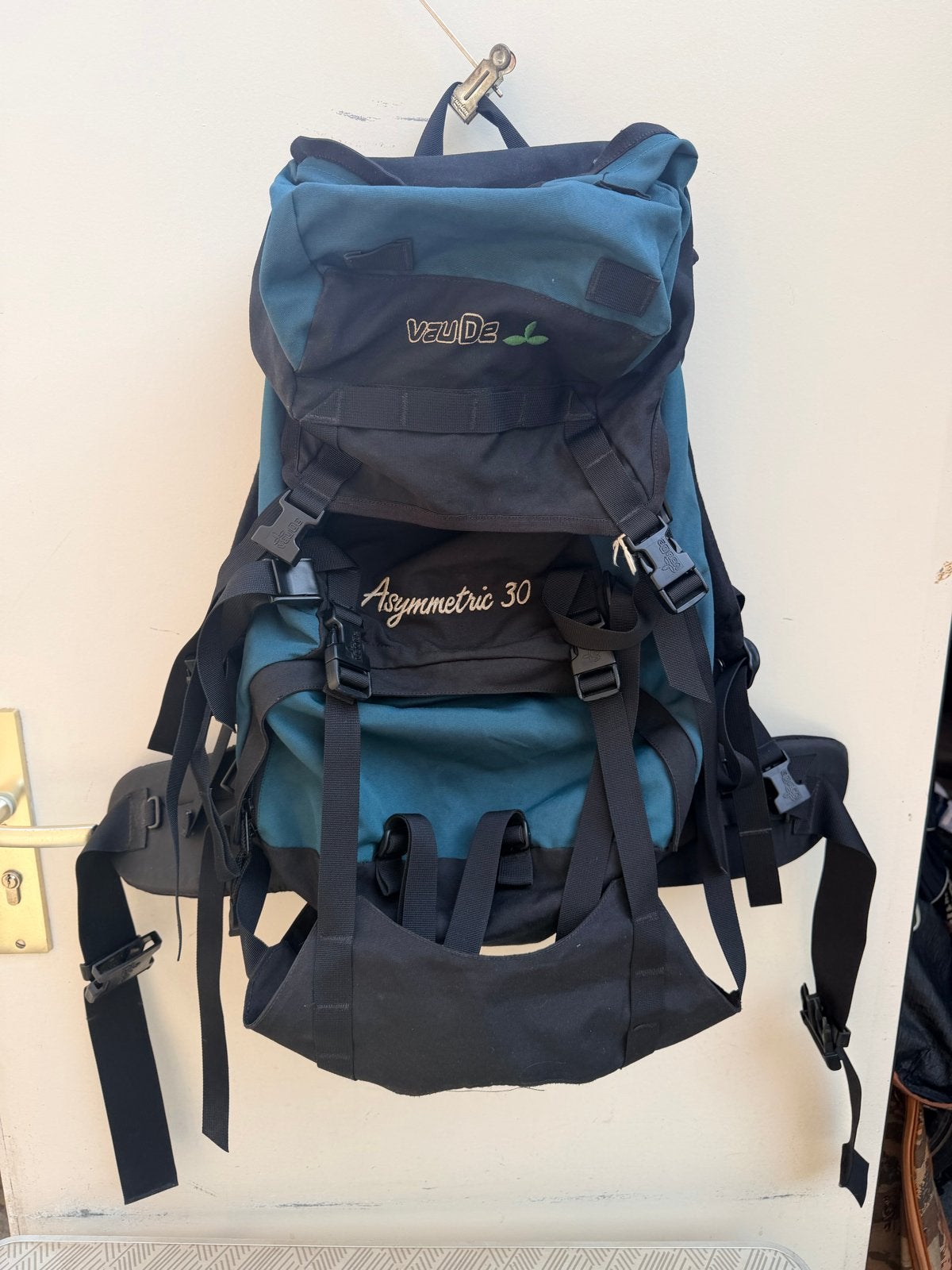 Vaude Asymmetric 30 Trekking Rugzak - Gebruikt, Sieraden, Tassen en Uiterlijk, Tassen | Rugtassen, Gebruikt, 25 tot 40 cm, Ophalen of Verzenden