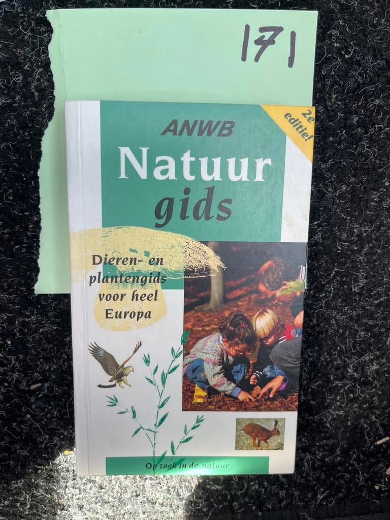ANWB Natuurgids: Dieren- en plantengids voor Europa, Boeken, Ophalen of Verzenden, Zo goed als nieuw, Natuur algemeen