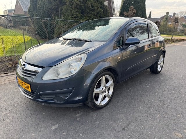 Opel Corsa 1.2-16V AIRCO / APK 3-2027 / LM VELGEN, Voorwielaandrijving, 450 kg, 1229 cc, Origineel Nederlands