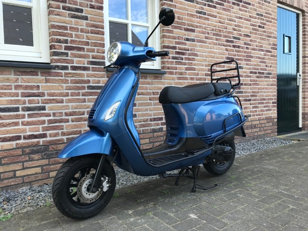 CAPRI CL BJ 2020 GTS TOSCANA LA SOURIS SOURINI VX50 RIVA AGM, Ophalen, Gebruikt, Maximaal 45 km/u, Benzine