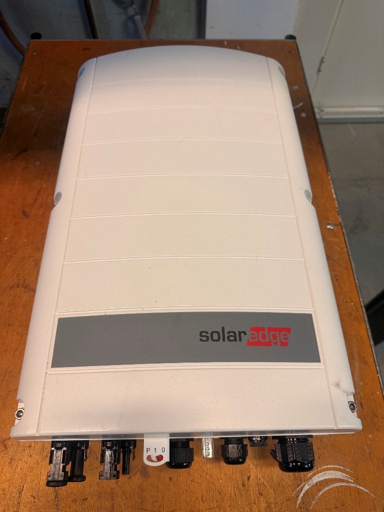SolarEdge omvormer - Zo goed als nieuw, Ophalen of Verzenden, Zo goed als nieuw, Overige typen, 200 wattpiek of meer
