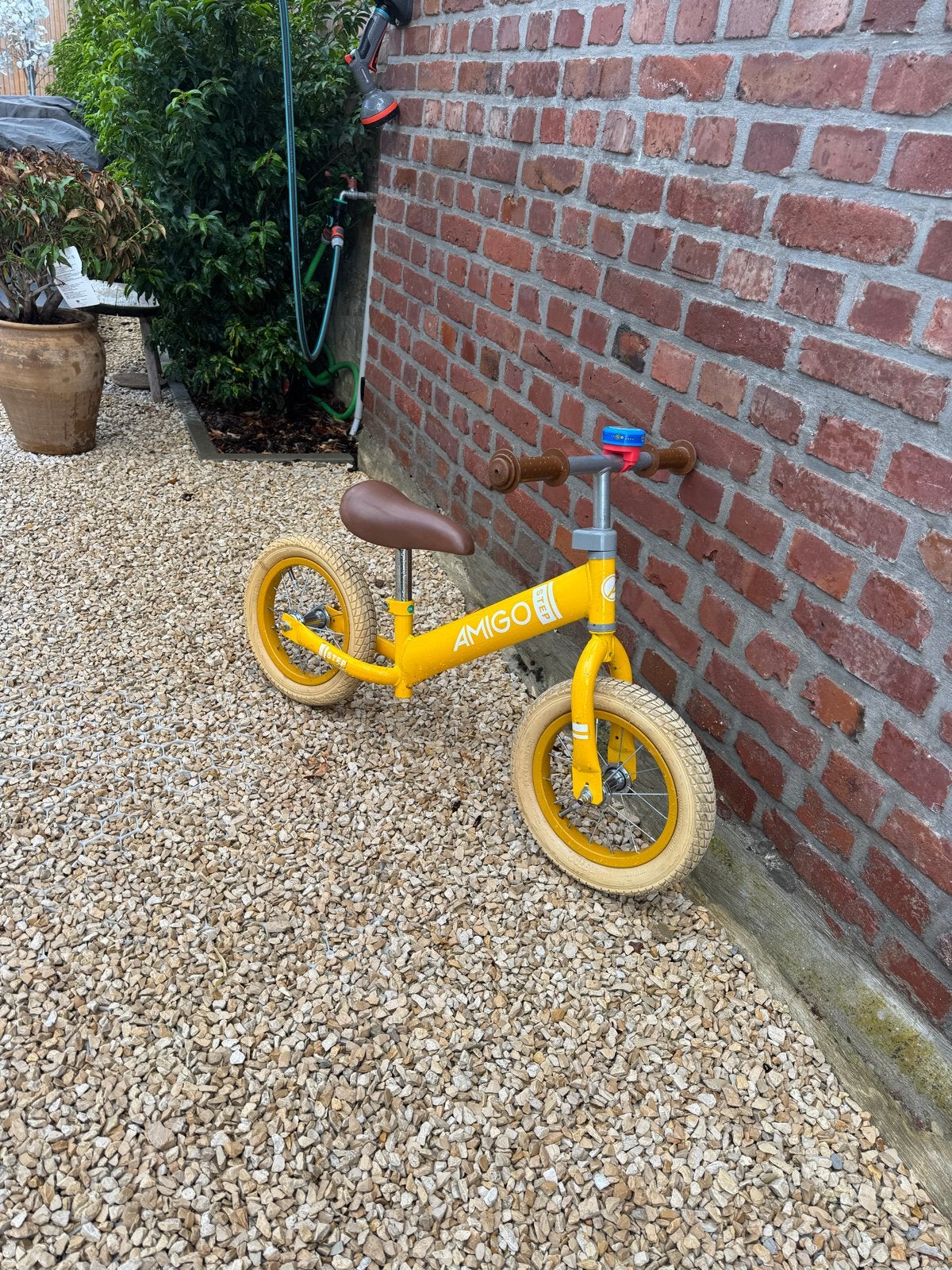 Amigo Loopfiets - Geel en Stevig, Kinderen en Baby's, Ophalen, Gebruikt, Loopfiets
