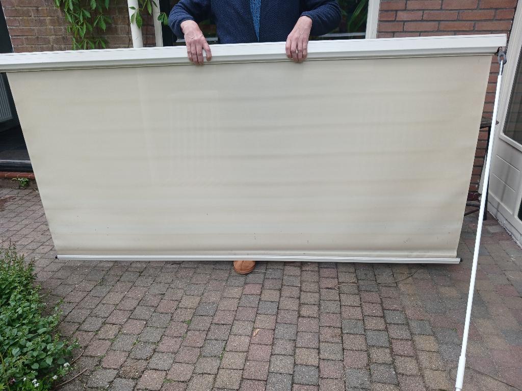 Zonne screen, Ophalen, Gebruikt, Minder dan 250 cm, 150 tot 300 cm