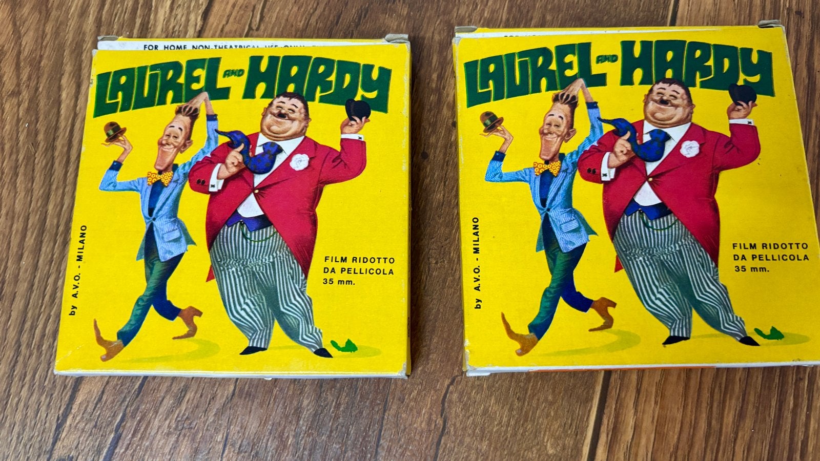 2 Laurel en Hardy 8mm films - Vintage A.V.O. Milano, Ophalen, 8mm film