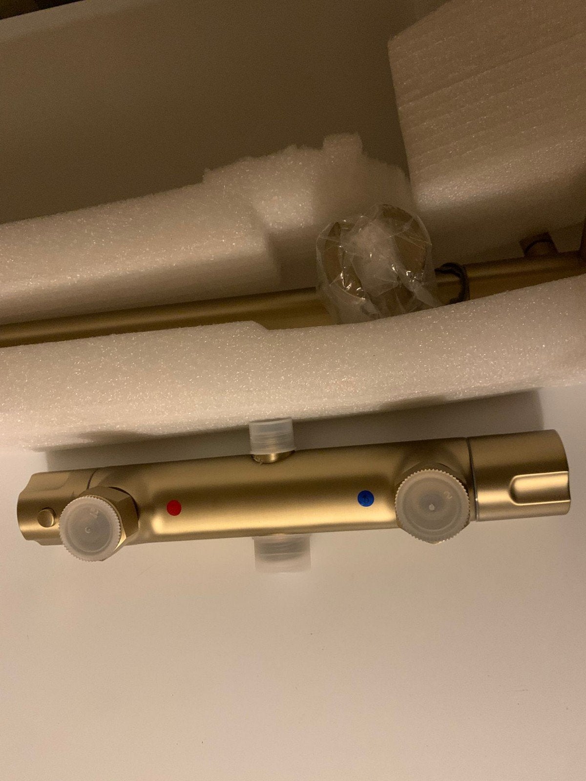 Goud vrijstaand badkraan+ doucheset nieuw in doos, Ophalen of Verzenden, Nieuw, Douche