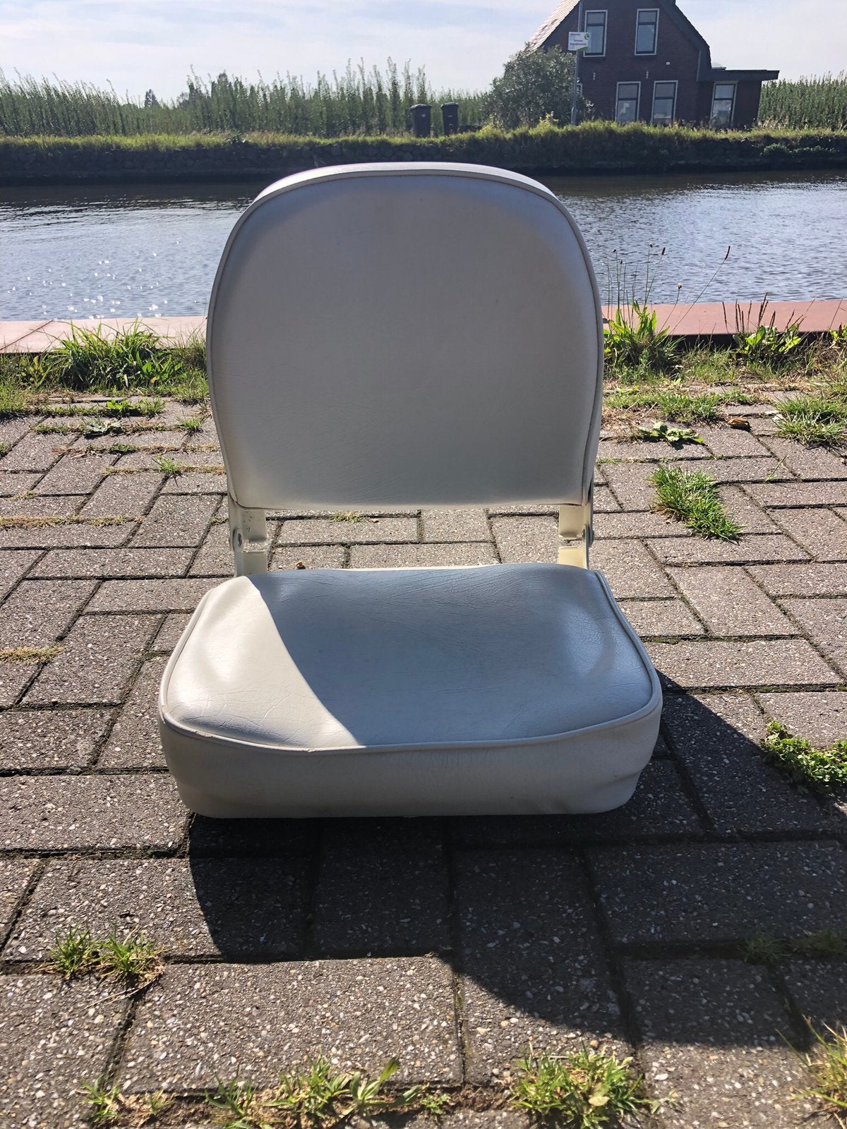 Type Vetus inklapbaar stuurstoel € 65, Watersport en Boten, Bootonderdelen, Ophalen of Verzenden, Zo goed als nieuw, Overige typen