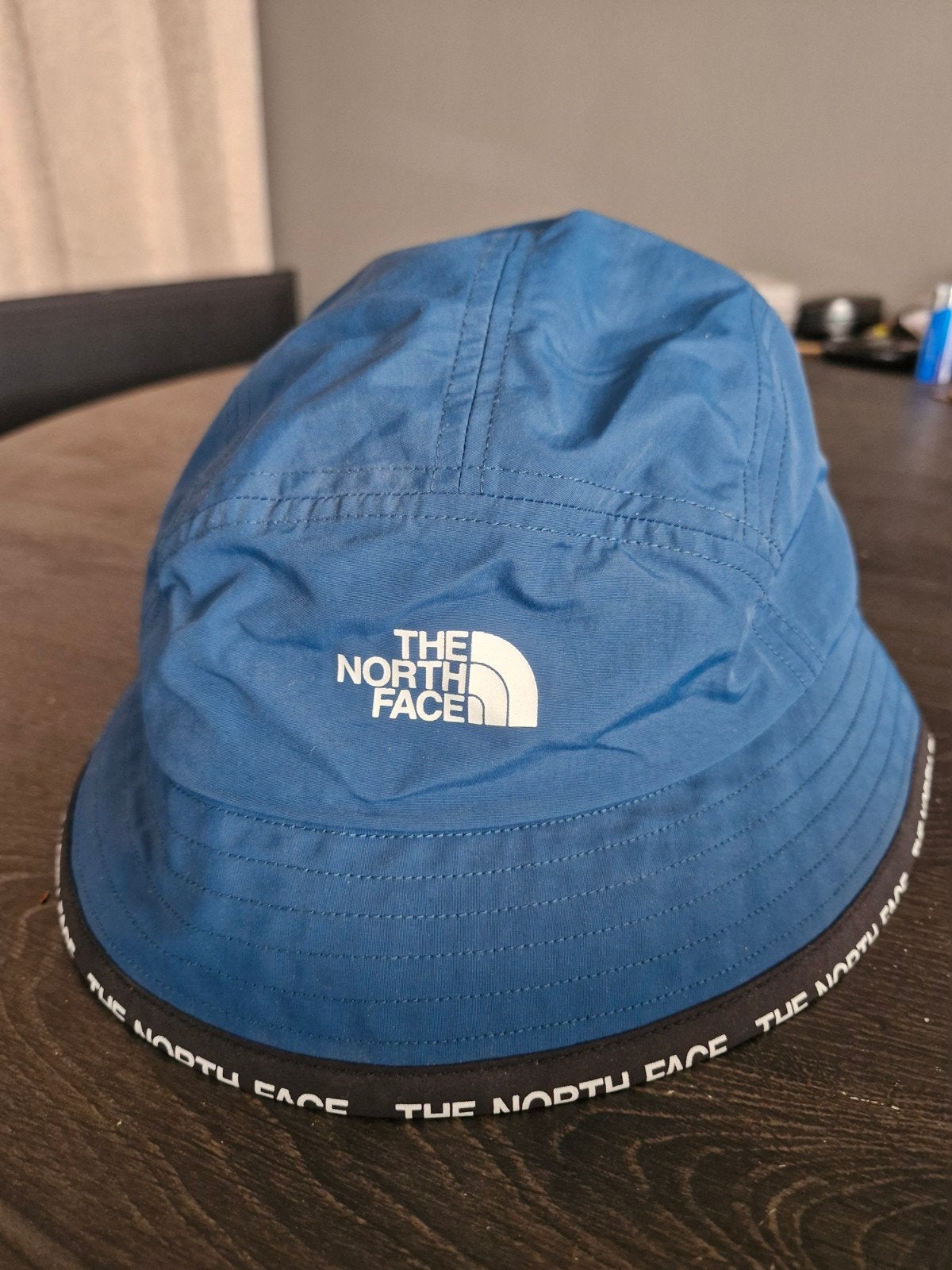 The North Face bucket hat / vissershoed, Kleding | Heren, Ophalen of Verzenden, Zo goed als nieuw