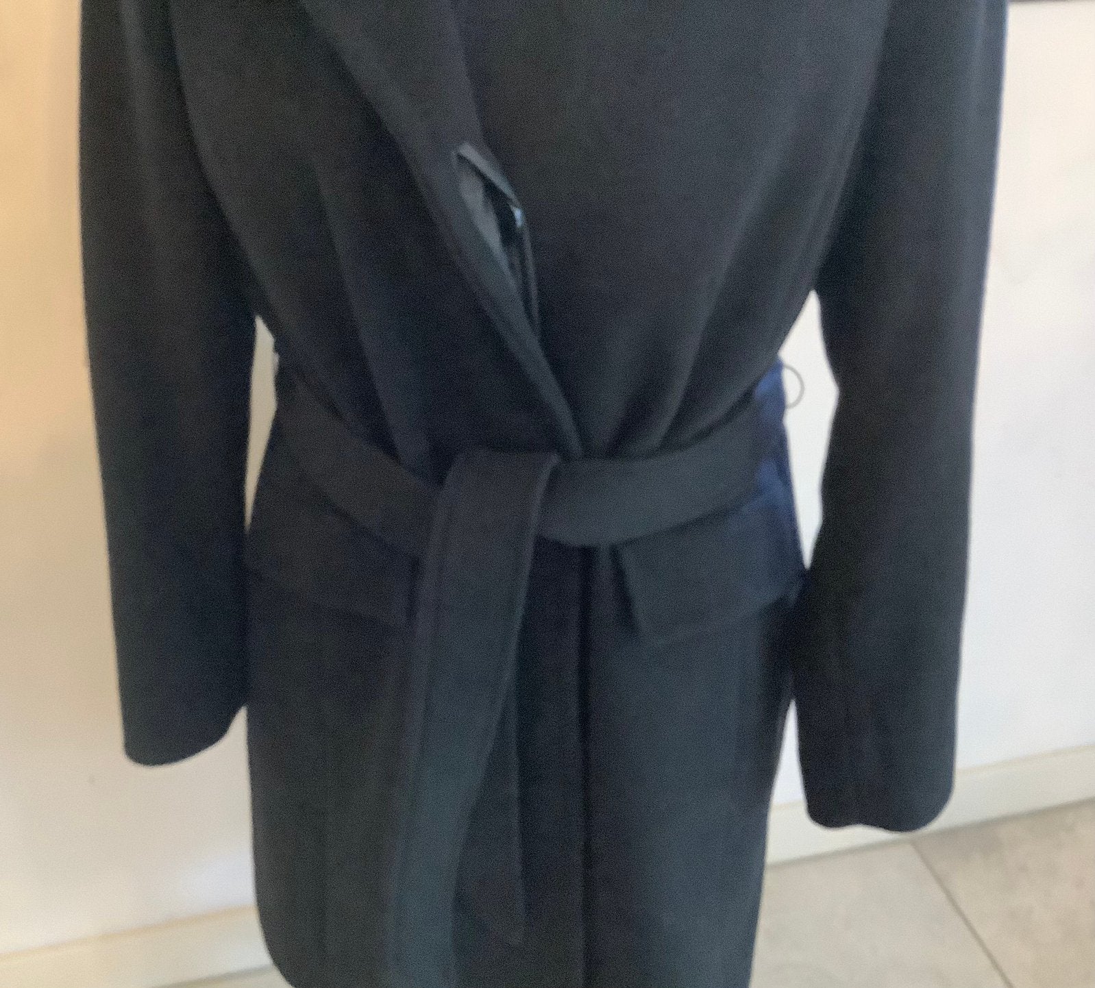 Manisa wollen wintermantel maat 42 kleur zwart, Kleding | Dames, Ophalen of Verzenden, Nieuw, Maat 42/44 (L), Zwart