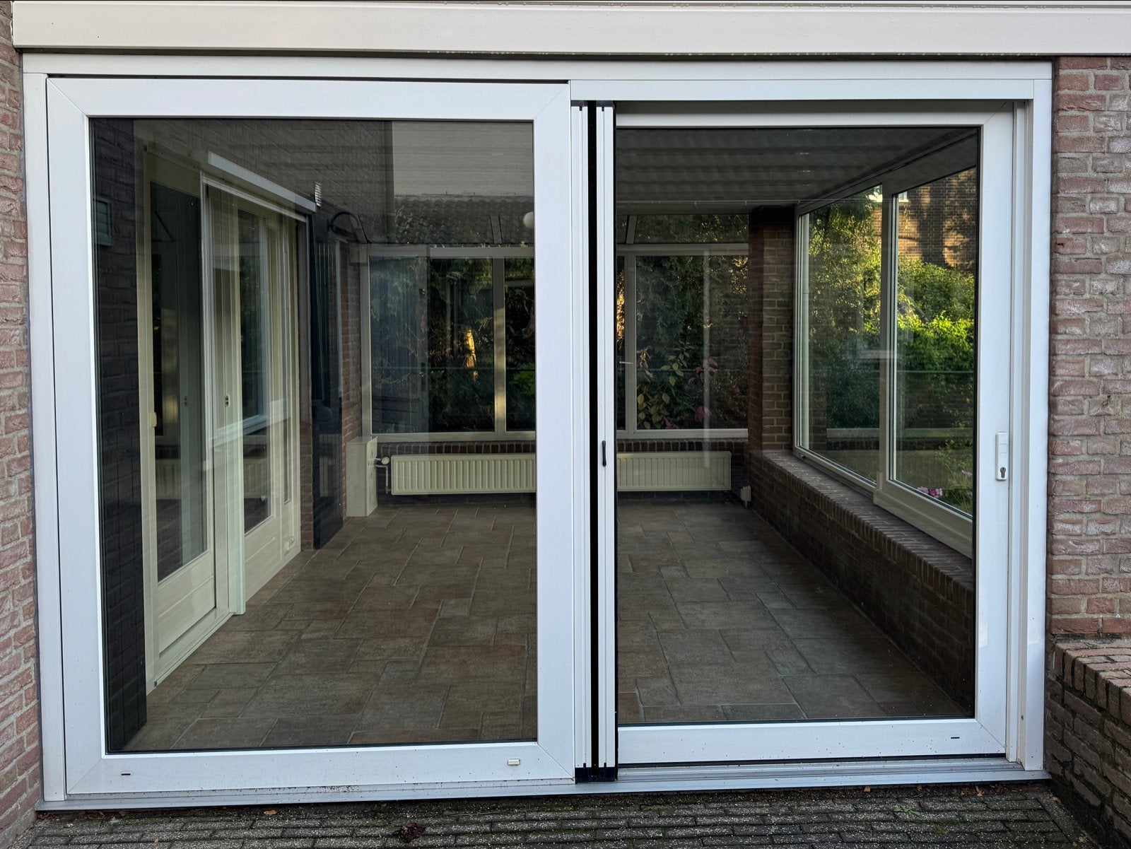 Kunststof Schuifpui met Hordeur - 309x224.5 cm, Ophalen, Kunststof, Gebruikt, Inclusief glas