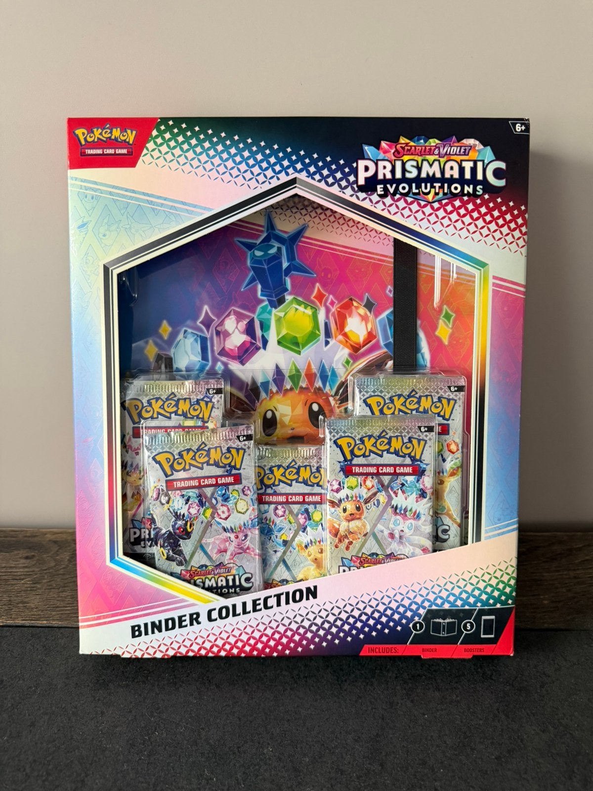 Pokemon Prismatic Evolutions Binder Collection SEALED!, Hobby en Vrije tijd, Verzamelkaartspellen | Pokémon, Ophalen of Verzenden