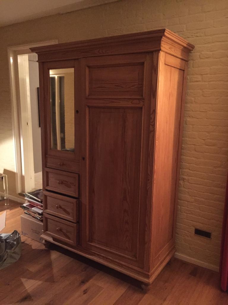 Antieke grenen hang-legkast met spiegel, Huis en Inrichting, Met deur(en), Gebruikt, 100 tot 150 cm, 200 cm of meer