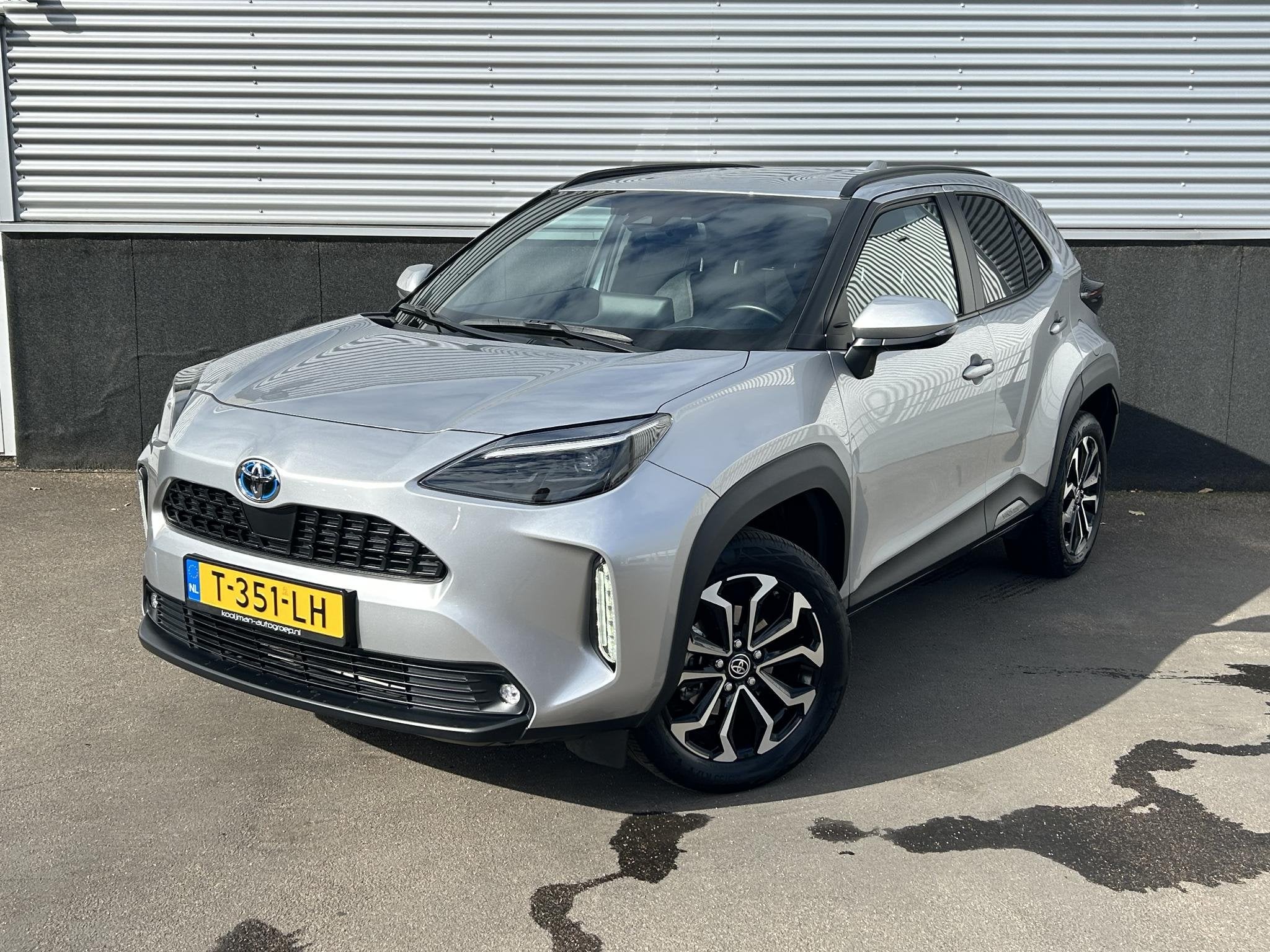 Toyota Yaris Cross 1.5 Hybrid Dynamic Trekhaak, 1e eign. Ned, Dealer onderhouden, Stof, Gebruikt, 116 pk