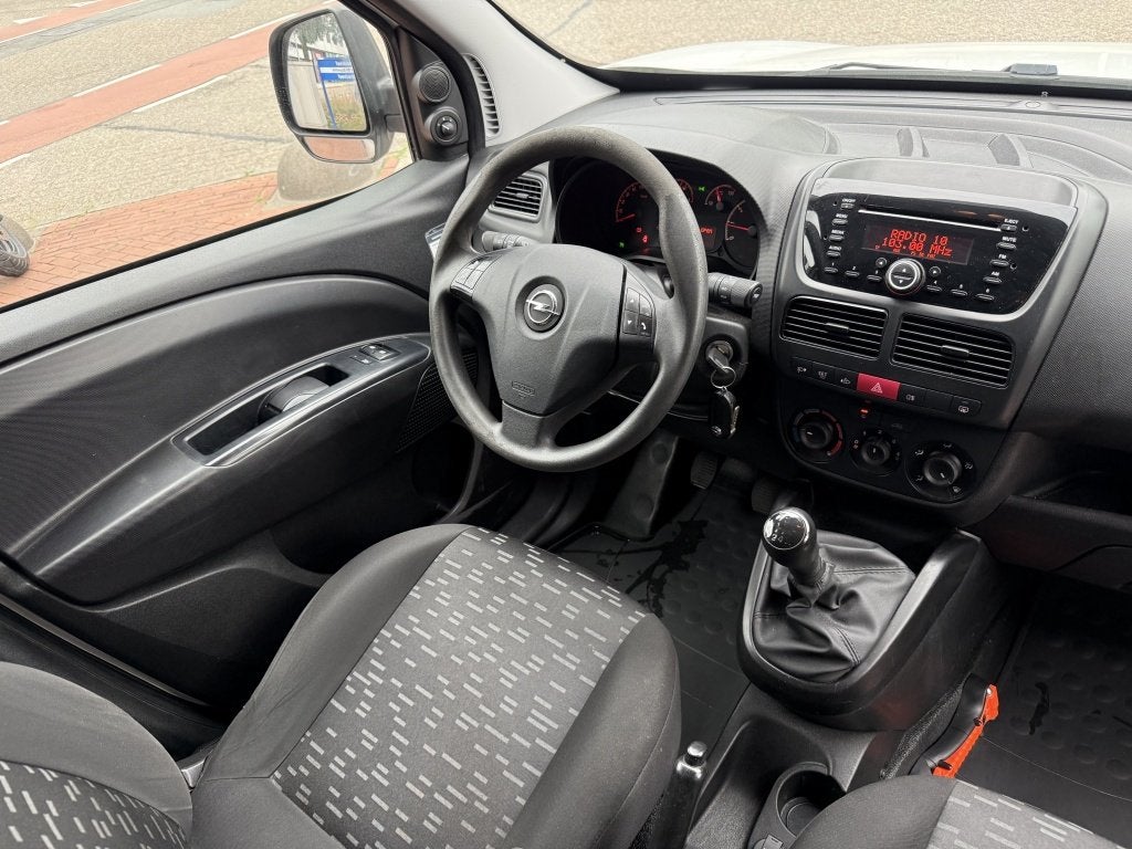 Opel Combo 1.3 CDTi L2H1 Edit. airco trekhaak cruise control, Gebruikt, Euro 6, Wit, Origineel Nederlands