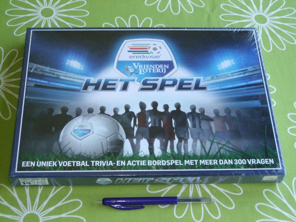 Nieuw in seal: Het spel - voetbal trivia en actie bordspel, Vijf spelers of meer, Ophalen of Verzenden, Nieuw