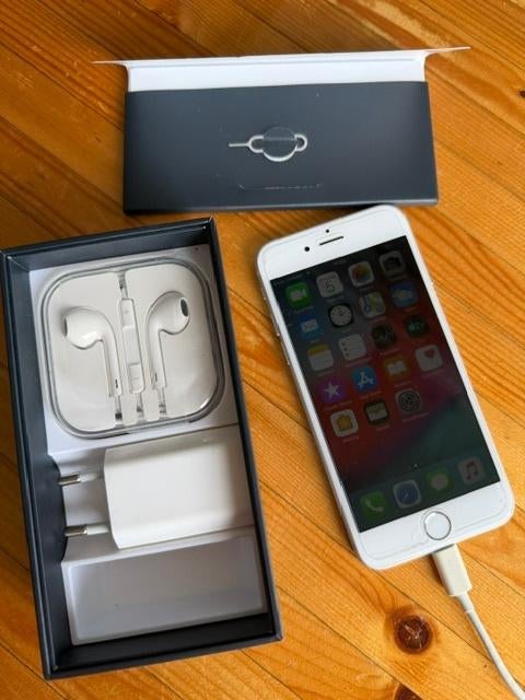 Iphone 6 wit 64 GB met Earpots., Telecommunicatie, Mobiele telefoons | Apple iPhone, Gebruikt, 64 GB, Zonder abonnement, Zonder simlock