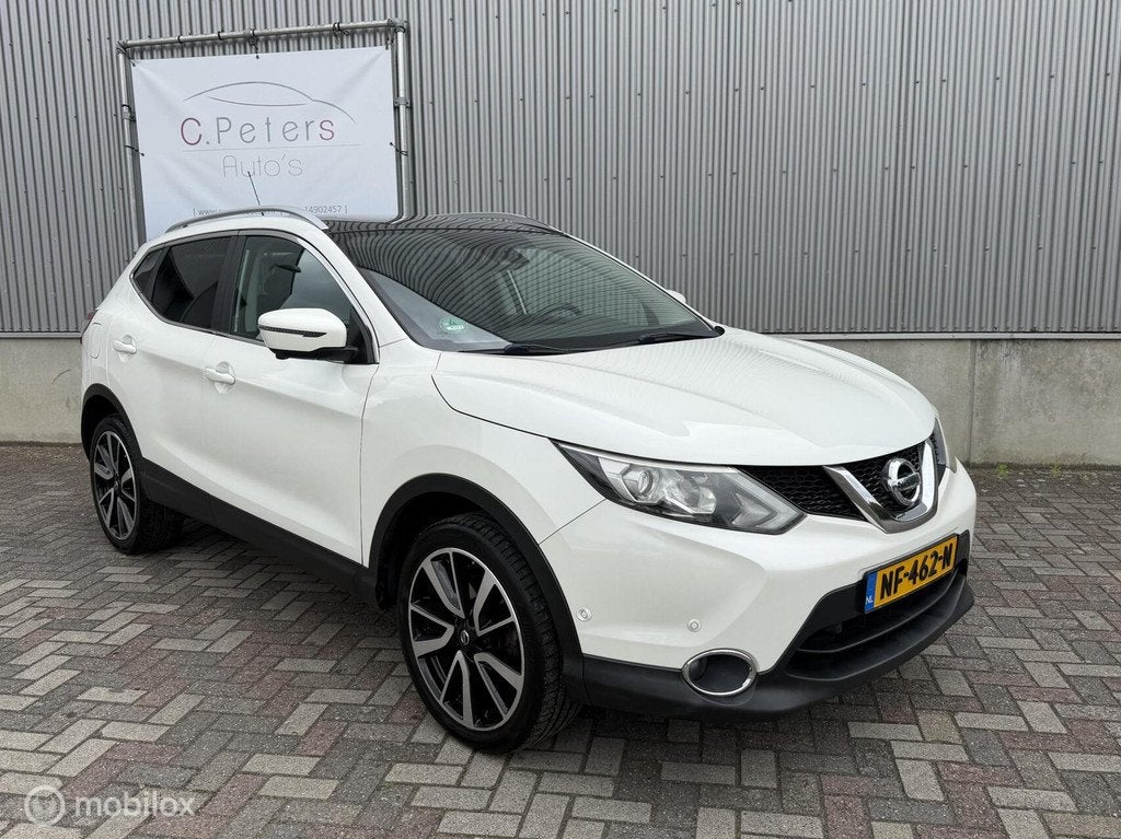 Nissan Qashqai 1.2 Tekna + 2017 / Leer / Panoramadak / 360 C, Auto's, Nissan, Voorwielaandrijving, Gebruikt, Euro 6, 4 cilinders