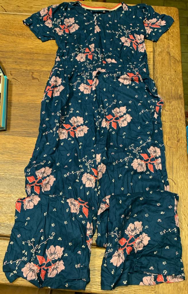 Xs 4ff Bloemenprint jumpsuit - Donkerblauw met roze bloemen, Ophalen of Verzenden, Gedragen, Maat 38/40 (M), Blauw