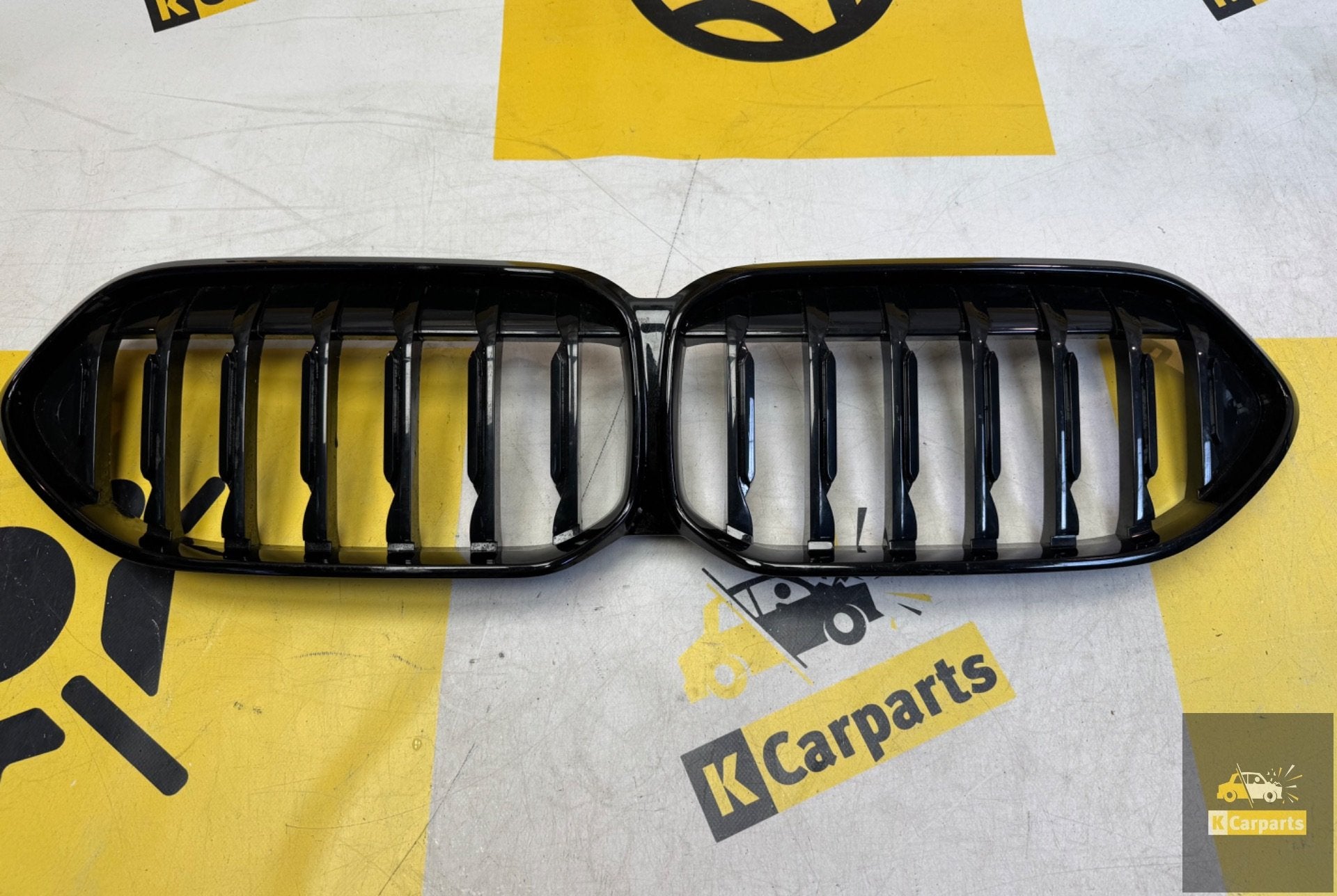 GRILL NIEREN BMW 2 SERIE F44 Grill 5A39375 Origineel