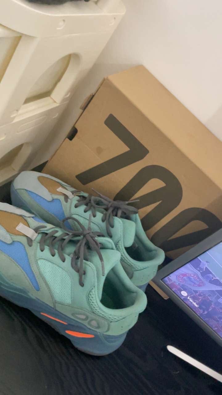Yeezy 700, Ophalen, Zo goed als nieuw, Hardloopschoenen, Overige merken