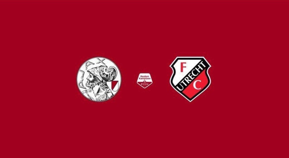 2 tickets naast elkaar lange zijde Ajax - FC Utrecht, Losse kaart, Twee personen, December
