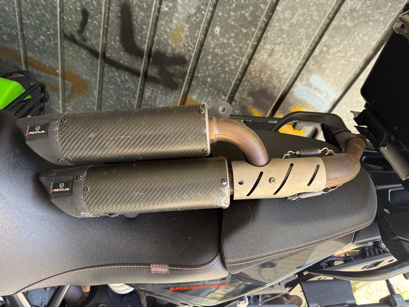 Remus Dual Flow uitlaat Vespa GTS 125 250 300 (met schade), Motoren, Ophalen of Verzenden, Gebruikt