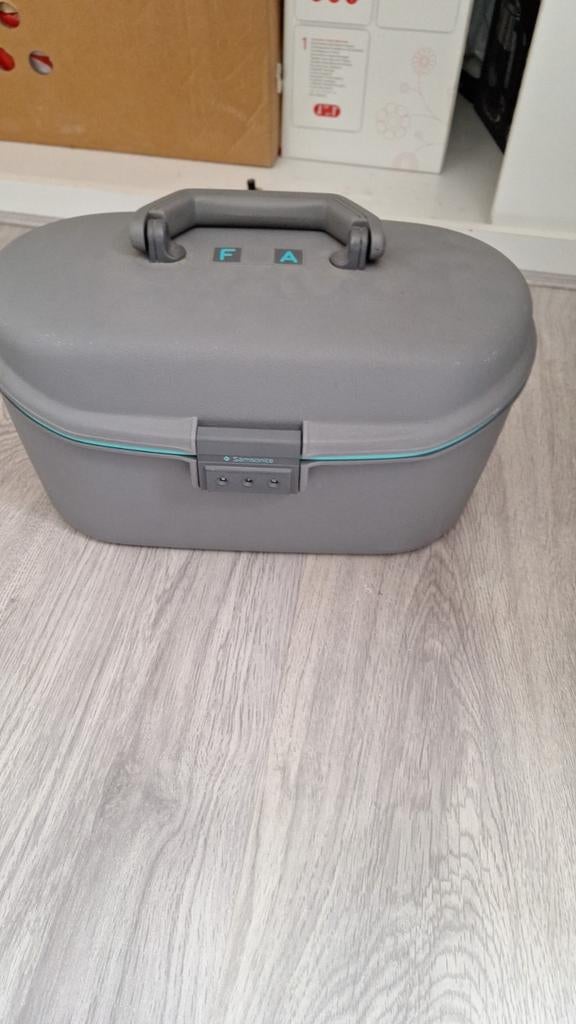 Samsonite beautycase, Ophalen, Gebruikt, Grijs