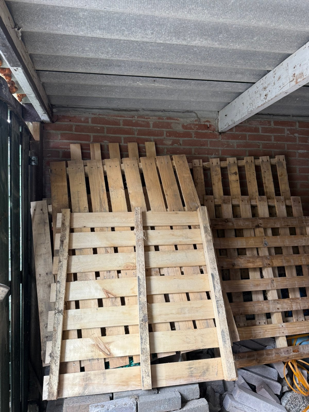 [GRATIS] Pallets, Tuin en Terras, Haardhout, Minder dan 3 m³, Ophalen