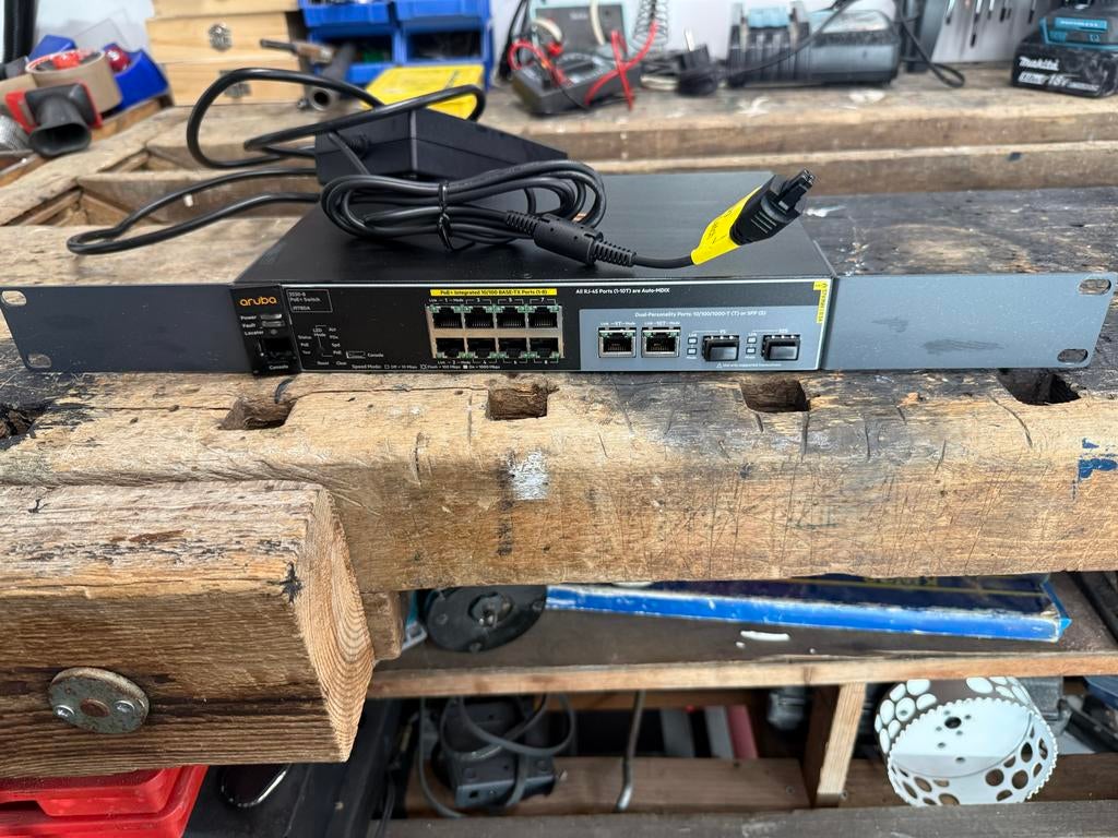 Aruba 2530-8 PoE+ Switch J978DA - Gebruikt, Ophalen of Verzenden, Gebruikt