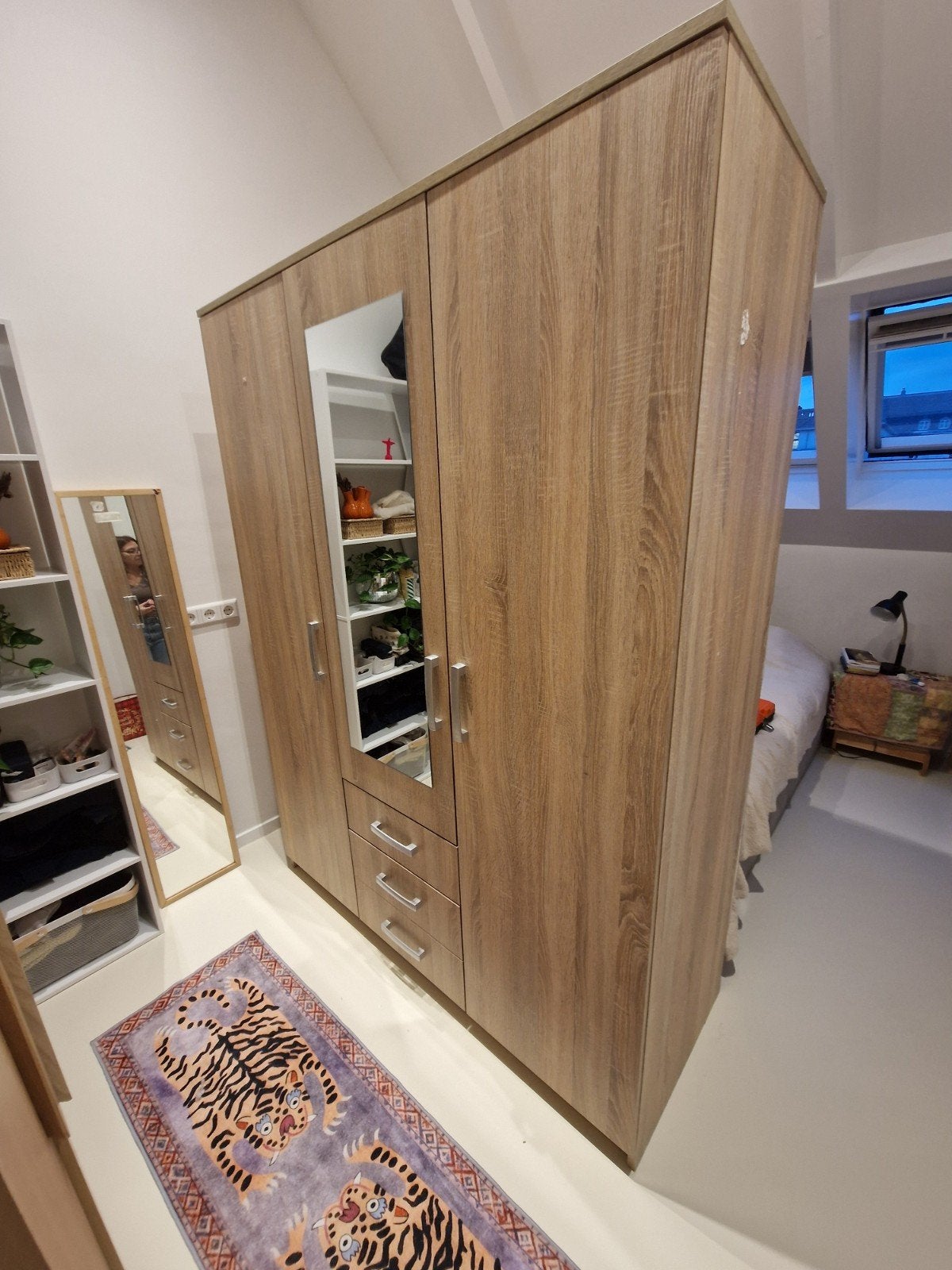 JYSK VELLERUP Kledingkast 151x200 cm eiken met spiegel, Ophalen, Gebruikt, 200 cm of meer, 150 tot 200 cm