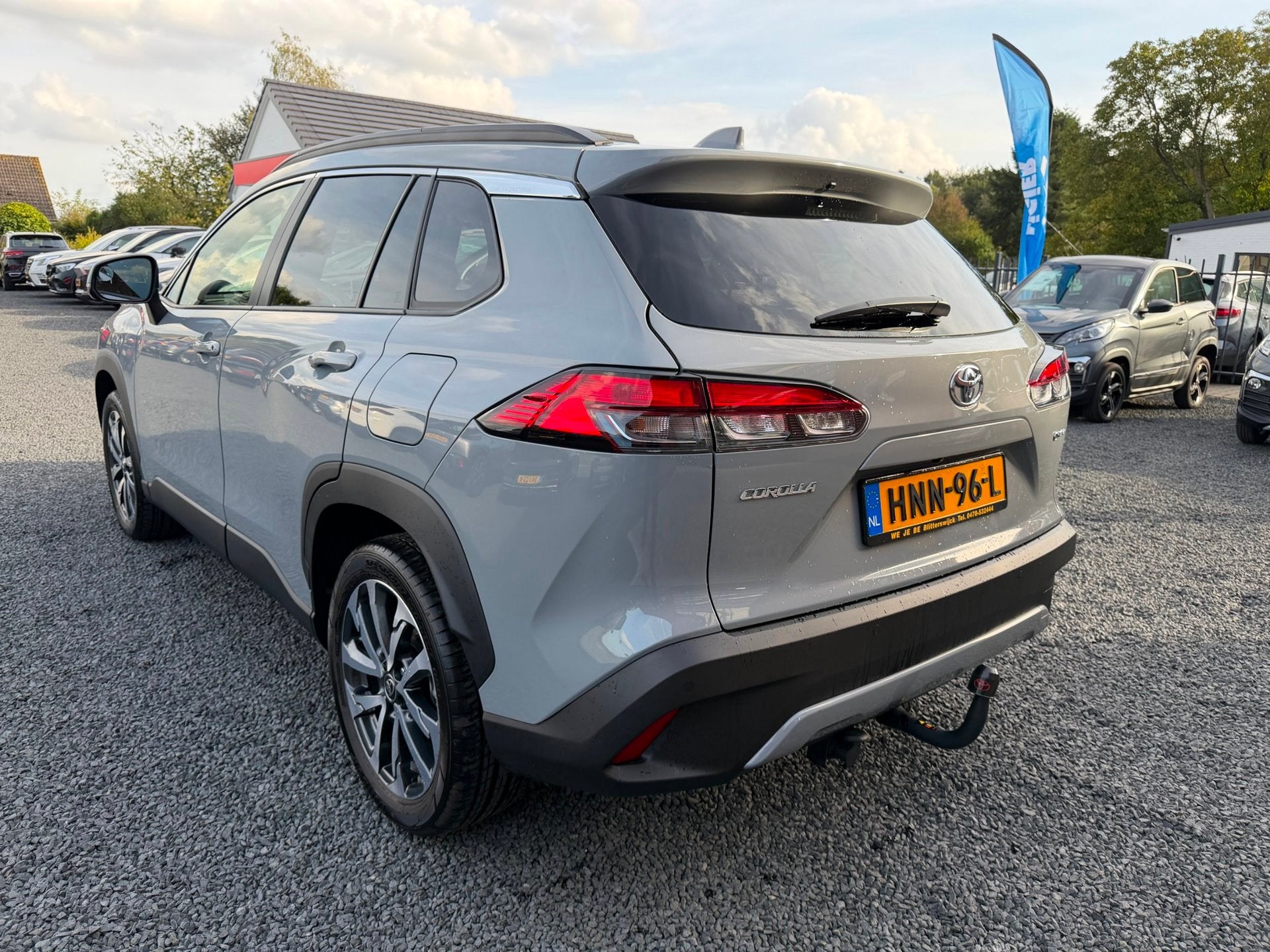 Toyota Corolla Cross 1.8 Hybrid 140 Style, Auto's, Dealer onderhouden, 4 cilinders, Bedrijf, Nieuw